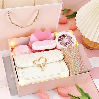 ชุดกล่องของขวัญกระเป๋าสตรี ของขวัญวันเกิด ของขวัญแต่งงาน ของขวัญเพื่อนรัก ของขวัญวันแม่ gift box