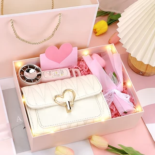 ชุดกล่องของขวัญกระเป๋าสตรี ของขวัญวันเกิด ของขวัญแต่งงาน ของขวัญเพื่อนรัก ของขวัญวันแม่ gift box