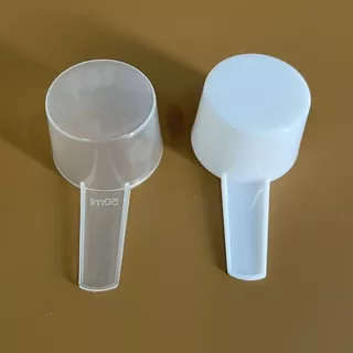 ช้อนตวงพลาสติก สีใส/ขาว ก้นแบน 50mL - Clear/white flat-bottomed Plastic measuring spoon
