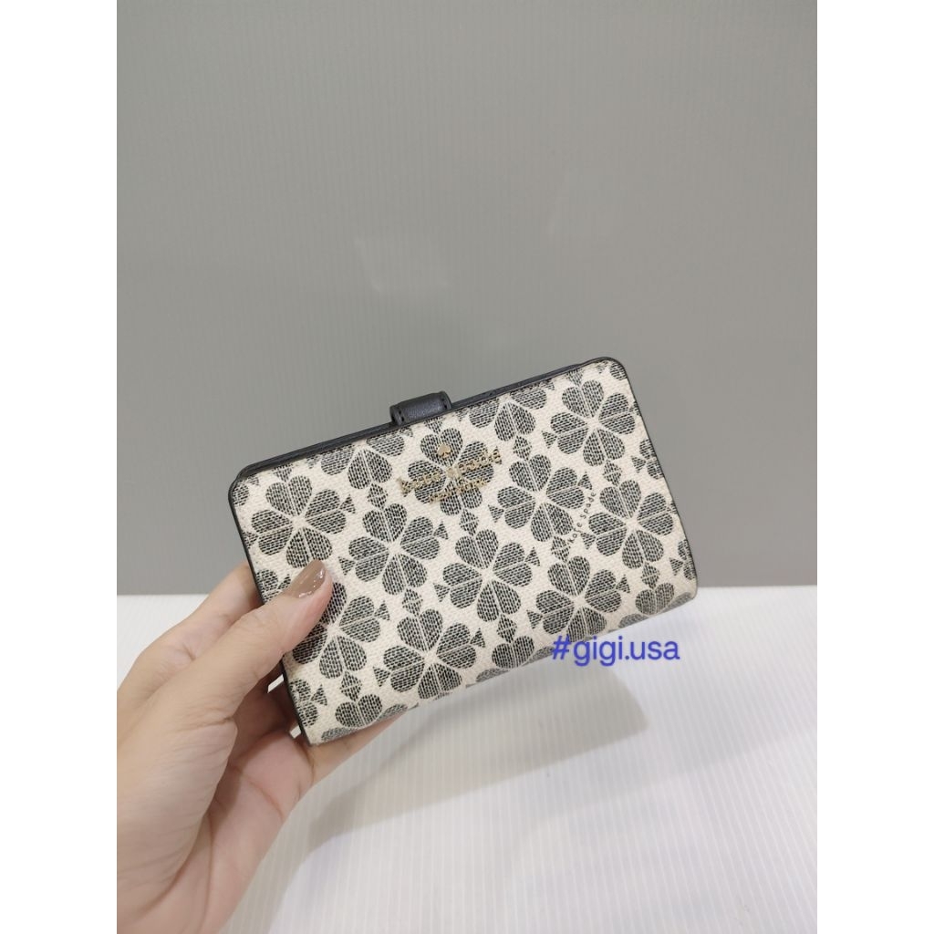 🇺🇸​(ของแท้)​ 🍀​Kate​ ​Spade​ Spade​ flower Bifold​ Medium​ Wallet​