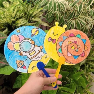 พัดระบายสี พัดระบายสีเด็ก พัดวาดภาพ พัด DIY เด็ก ของเล่นเสริมพัฒนาการ ของเล่นศิลปะเด็ก ของเล่นเด็กอนุบาล ของแขกเด็ก