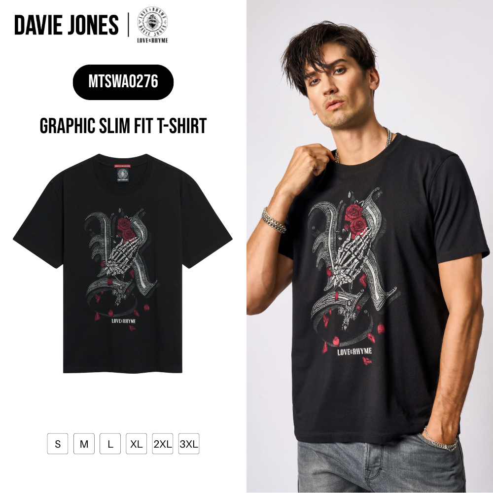 DAVIE JONES [LOVE & RHYME] เสื้อยืดผู้ชาย Graphic Slim Fit T-Shirt สีดำ WA0276