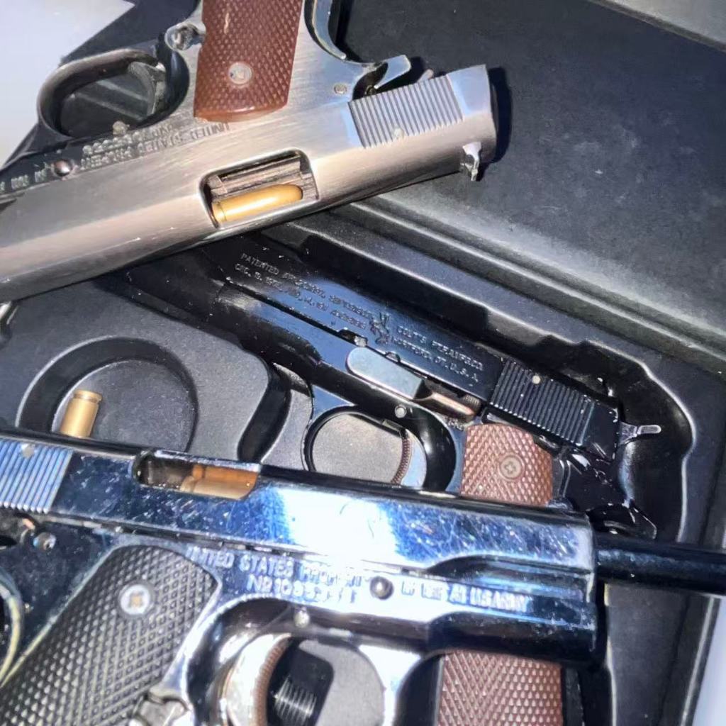COLT M1911 1:2.05 โมเดลตกแต่งขนาดมินิ โลหะทั้งตัว ปลอดภัย ไม่มีระบบยิง