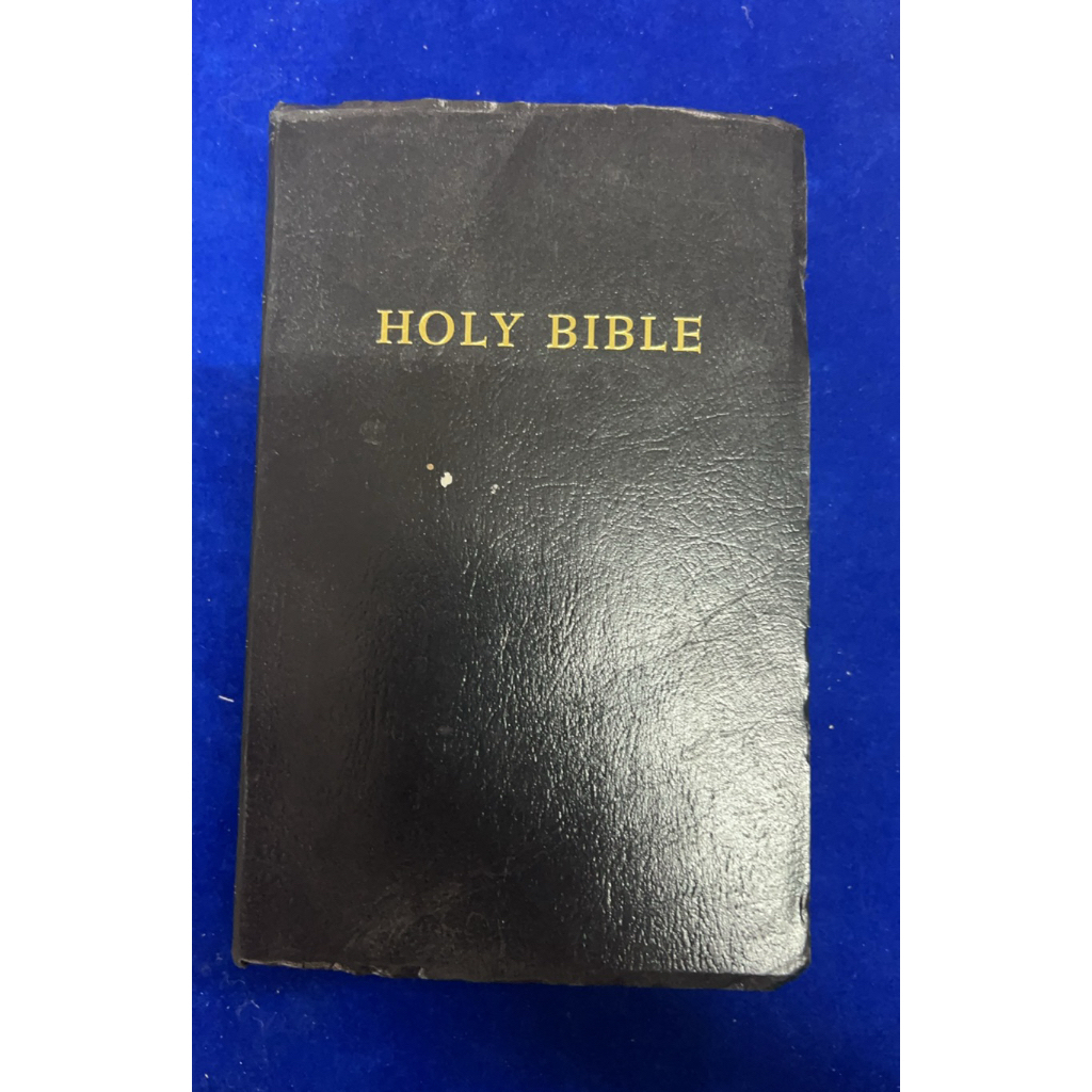 holy bible มือสอง สภาพอ่าน