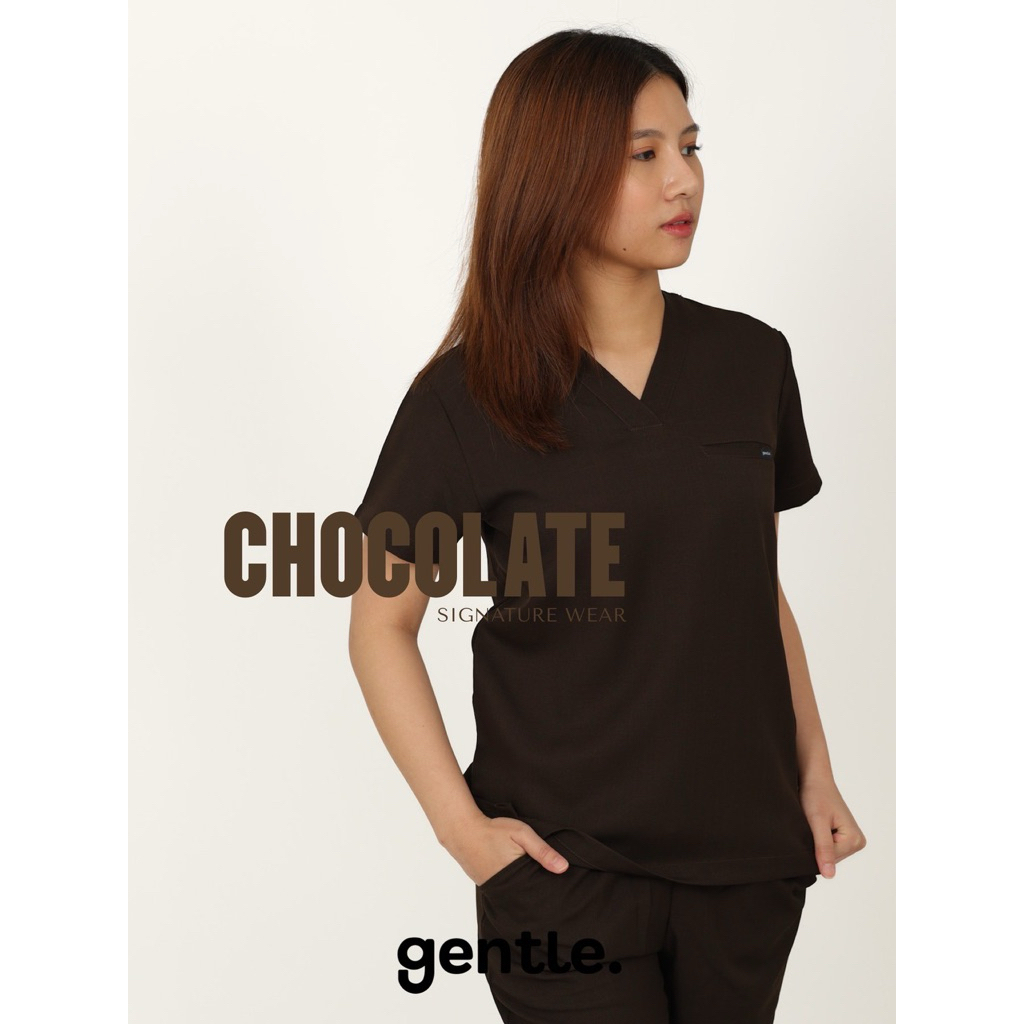 ลดล้างสต็อก เสื้อสครับสี Chocolate คละไซส์ได้ ไม่มีบริการปักชื่อ