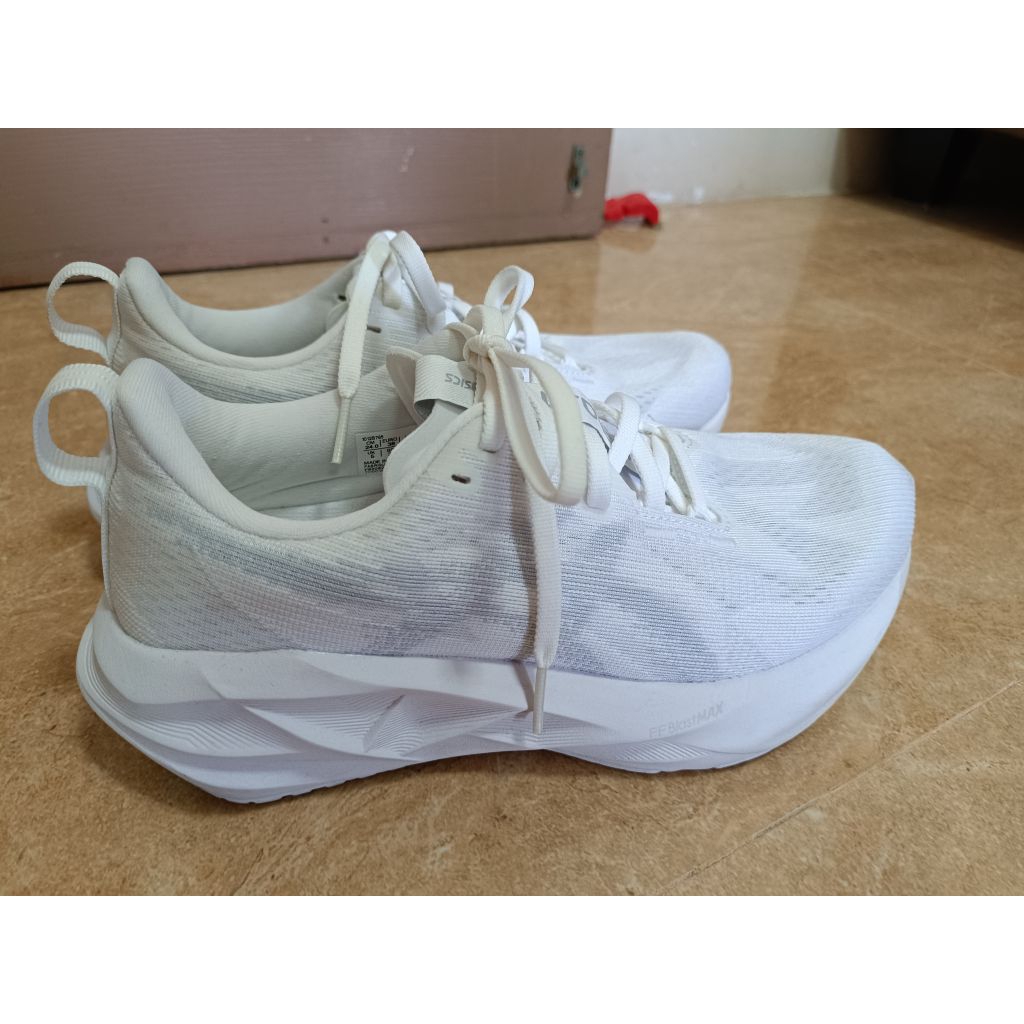 Asics Novablast 5 women