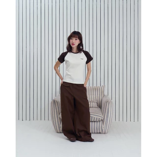 Calm cut T-shirt two tone เสื้อยืดแต่งแขนทูโทน แต่งป้ายโลโก้