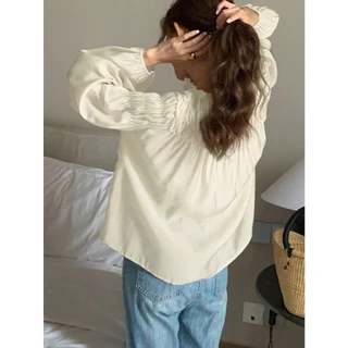 Beryl พร้อมส่ง เสื้อยืดแขนยาวผู้หญิง มีเอกลักษณ์ เสื้อยืดไหล่เปิด แขนพอง ดีไซน์รอยย่น แขนกระบอก ทรงหลวม
