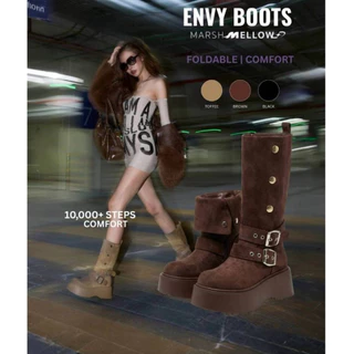 ENVY BOOTS - MARSHMELLOW รองเท้าบูทหนังกลับดีเทลกระดุมพับได้