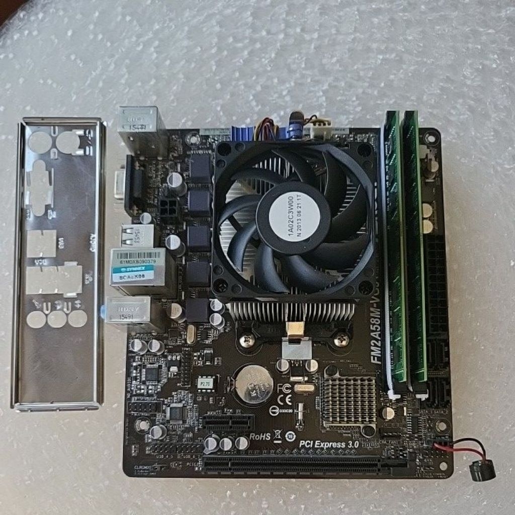 MB+CPU FM2+ Athlon X4 870K 3.9 GHz  RAM 32 GB 16*2