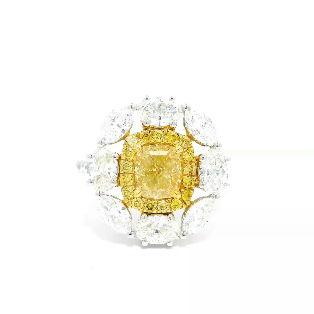 1.13 Carat U-V Colour VS1 Clarity Diamond Ring