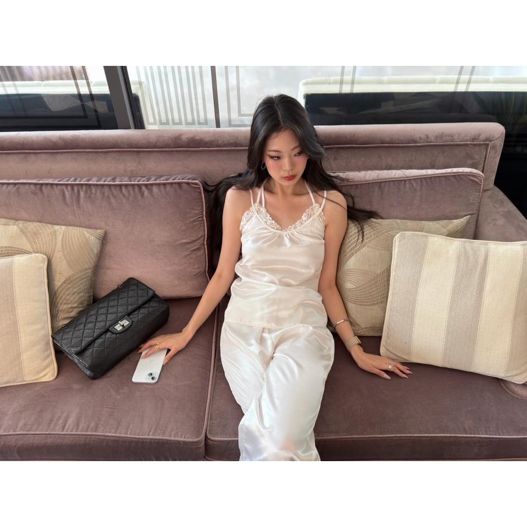 Sea Mists Lazy Satin Pajama Top + Pants เซทเสื้อและกางเกงผ้าซาตินสายเดี่ยวลูกไม้
