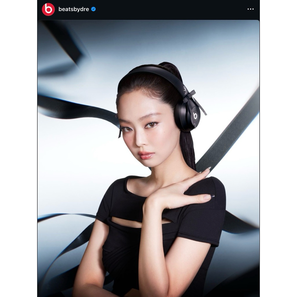 หูฟังไร้สาย Beats Solo 4 - On-Ear Headphones