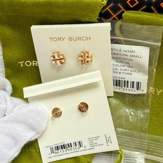 Tory Burch Small Logo Stud Earringsสีทอง