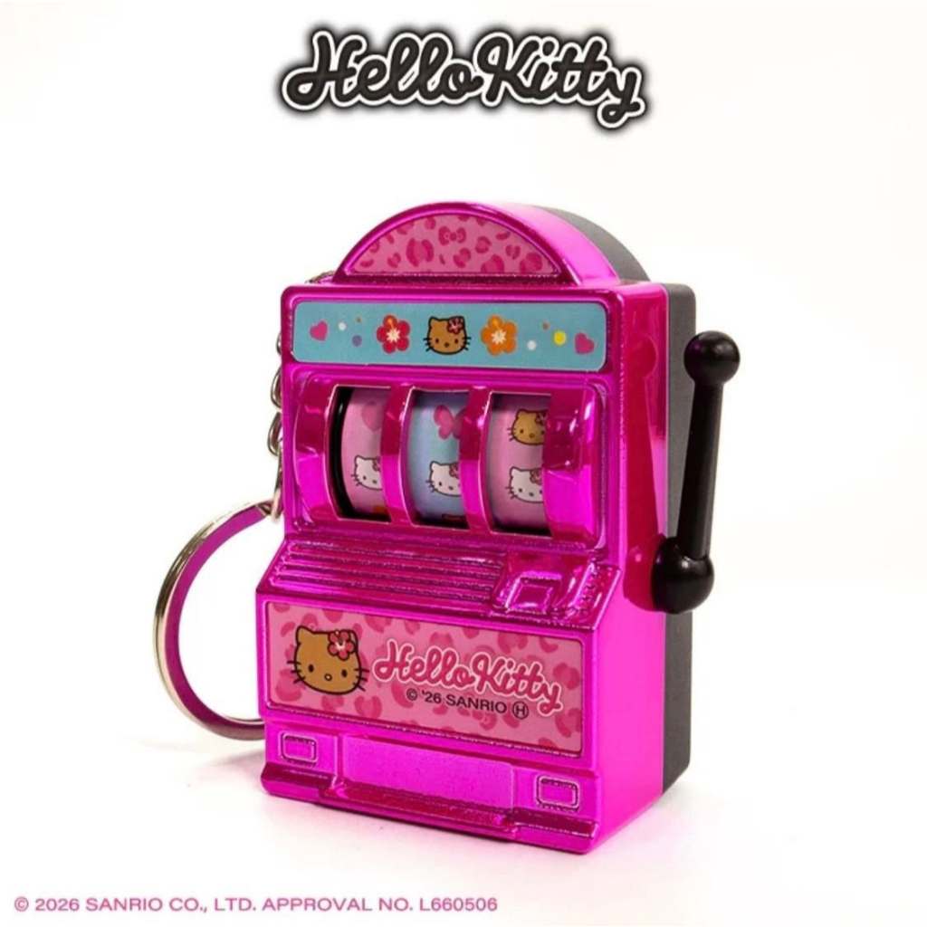 พวงกุญแจ Sanrio Hello Kitty รุ่น Gyaru series ในรูปทรงตู้สล็อตแมชชีนสีชมพูสดใส
