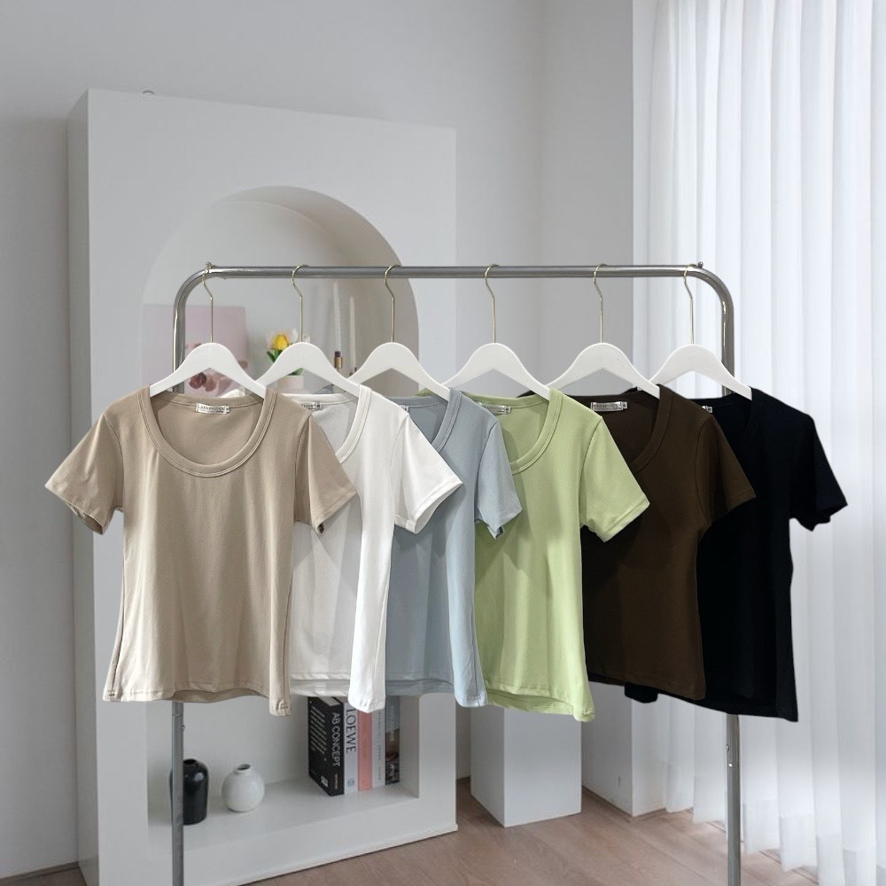 V22 - เสื้อยืดคอยู แขนสั้น