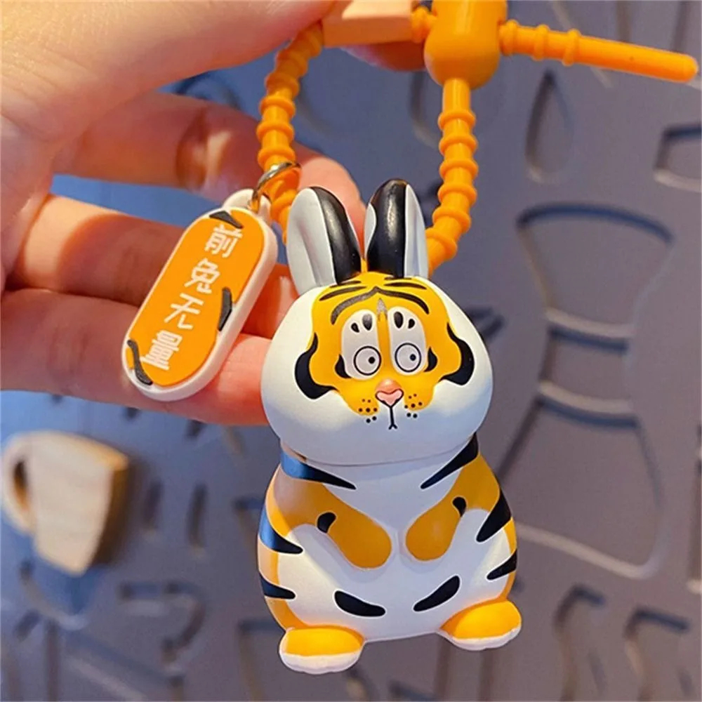 Panghu Fat Tiger keychain   เสืออ้วน พวงกุญแจ โมเดล art toy 52toys ห้อยกระเป๋า แมวไข่ ของขวัญ ราคา ถูกที่สุด ดีลบีเคเค แกลเลอรีภาพที่ 5