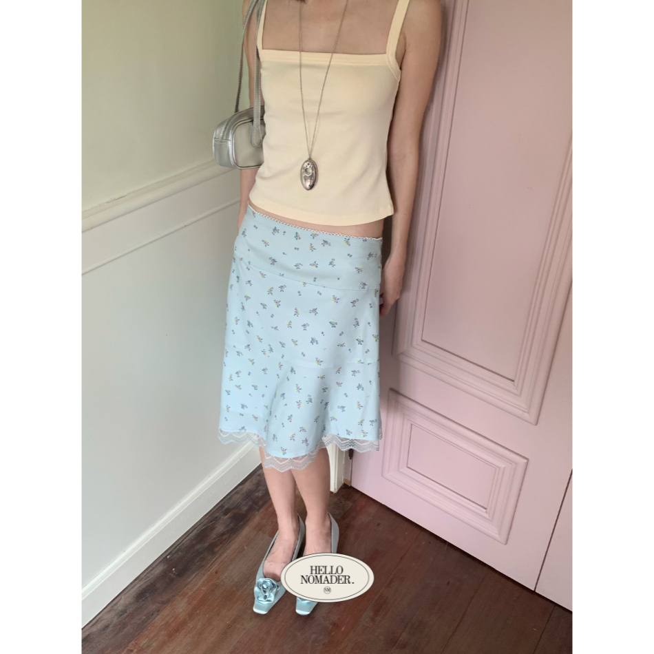 NOMADE.& พร้อมส่ง Endless spring Skirt {กระโปรงเฉียงลายดอก}
