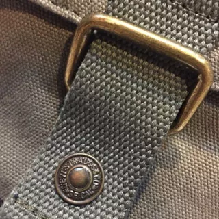 กระเป๋าสะพายข้าง Levi Messenger Bag ของใหม่ ของแท้ พร้อมส่งจากไทย กระเป๋าลีวายส์ กระเป๋าสะพายลีวายส์ กระเป๋าสะพายผู้ชาย