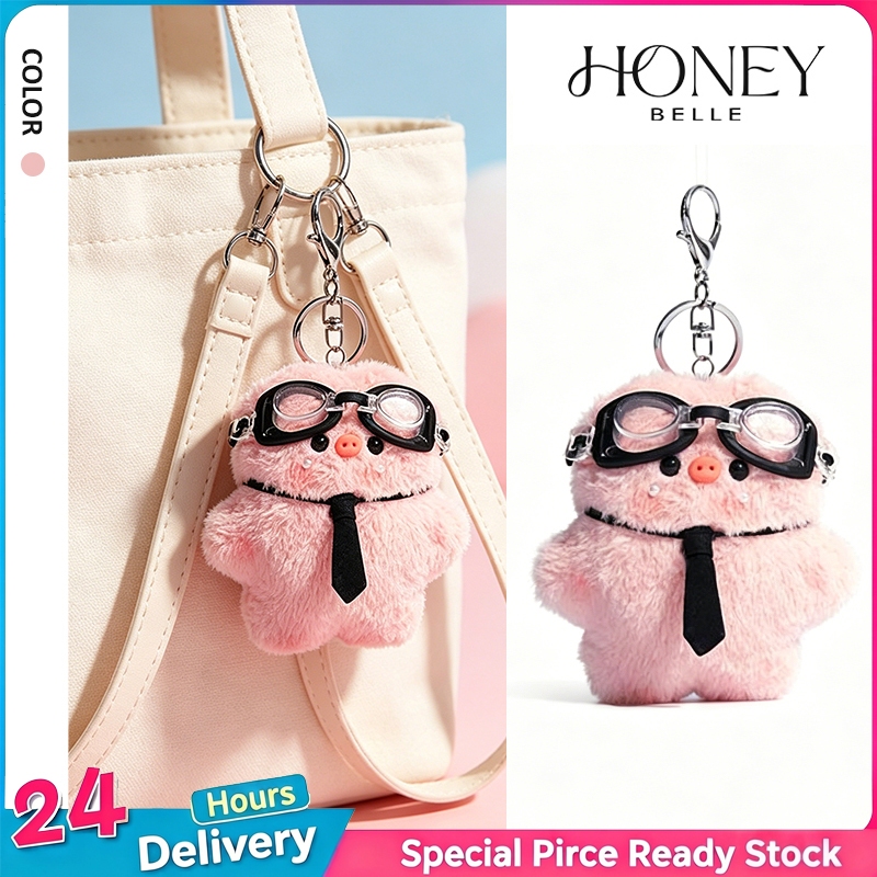 HONEY BELLE✨พวงกุญแจตุ๊กตาหมูสีชมพู จี้ประณีต ดีไซน์น่ารัก เหมาะสำหรับผู้หญิงและเด็ก