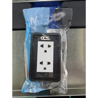 CCS Rubber Socket Box บล็อกยาง 2x4 พร้อมปลั๊กกราวด์คู่ 16A 250V