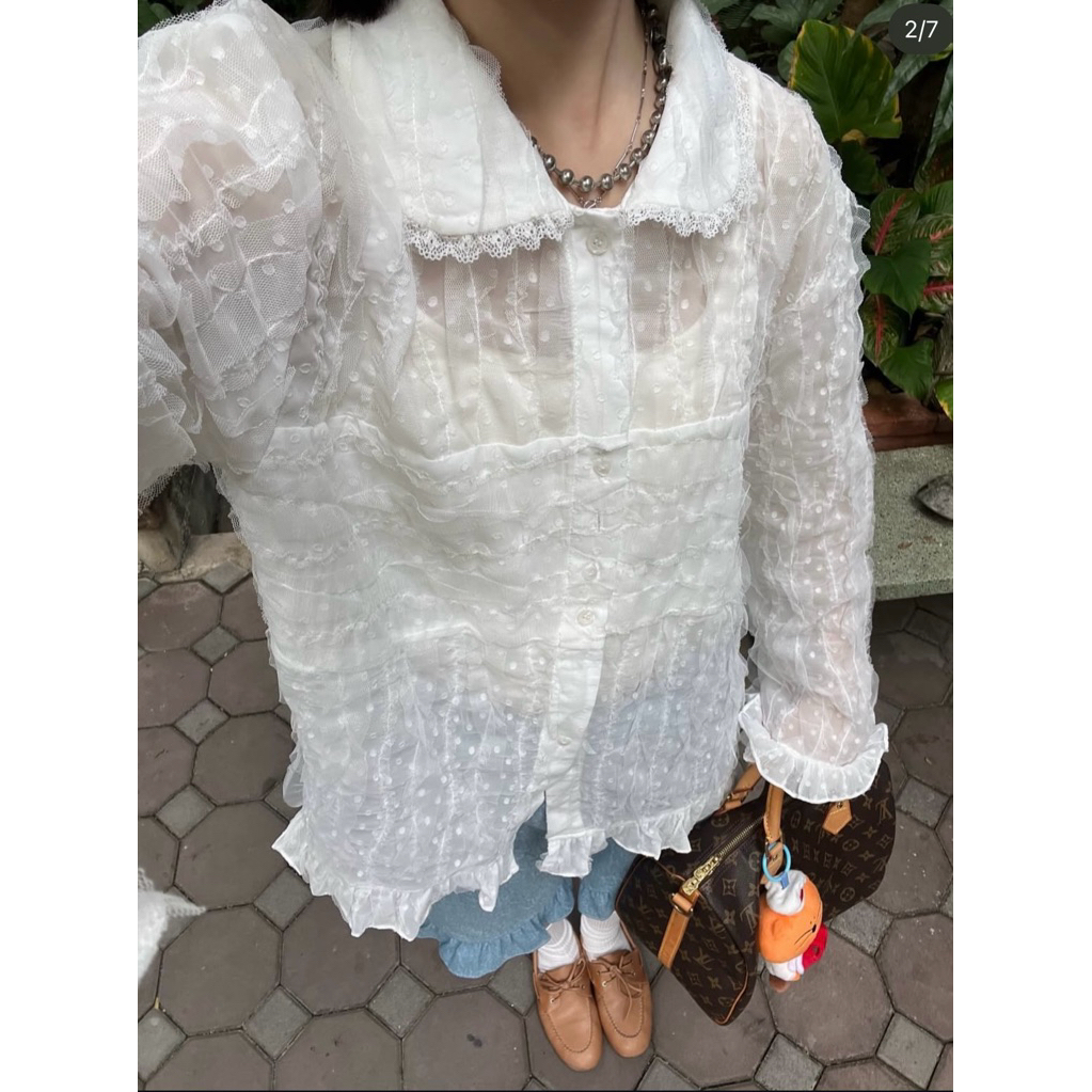 Aunchadabrand - Bittersweet blouse เสื้อเบลาส์แขนยาวลูกไม้ซีทรู ผ้าไม่คัน*สินค้าพรีออเดอร์10วัน**