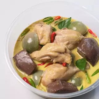 แกงเขียวหวานไก่ล้วน (แบบฟรีซไม่มีเลือด) ❄️