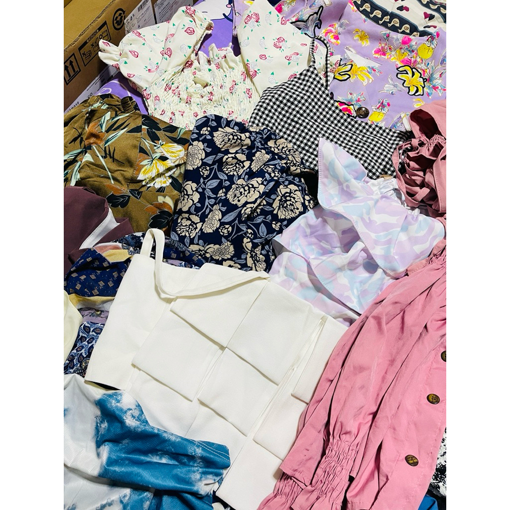 เสื้อผ้าแฟชั่นวัยรุ่น
