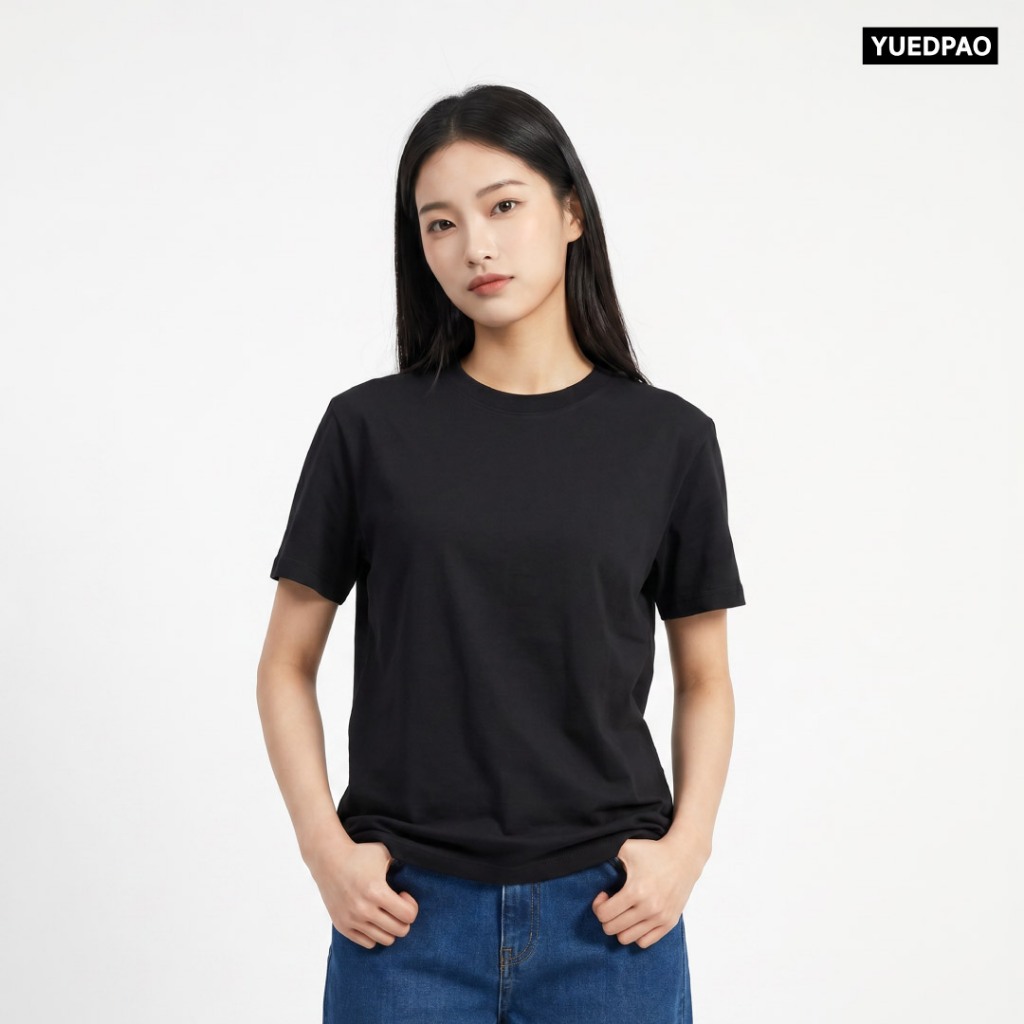 Yuedpao Ultrasoft Non-Iron (Unisex) – Round Neck สี Black เสื้อยืดคอกลม สีดำ ผ้านุ่ม ใส่สบาย ไม่ย้วย ยับยาก ไม่ต้องรีด ราคา ถูกที่สุด ดีลบีเคเค แกลเลอรีภาพที่ 7