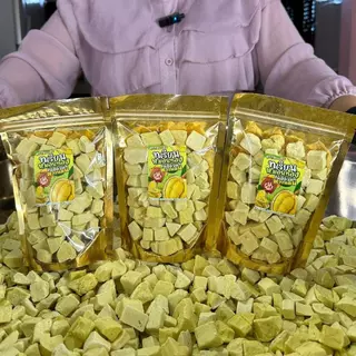 (ลดแรง)1แถม2ถุง ทุเรียนคิ้ว ทุเรียนฟรีซดราย ทุเรียนหมอนทอง หอมหถุหวานกรอบฟูละลายในปาก ถุงละ35กรัม ตุ๊กกี้ตัวแสบ