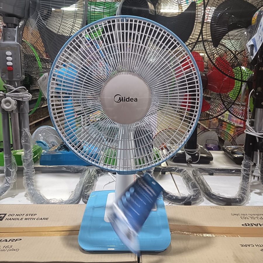 Midea ไมเดีย พัดลมตั้งโต๊ะ ขนาด 12 นิ้ว รุ่น MFT123MOCMB สีฟ้า-ขาว