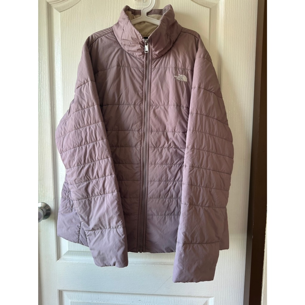 เสื้อกันหนาว the north face แท้!! มือสอง Lightdown อก 46 ยาว 27 ไม่มีตำหนิ