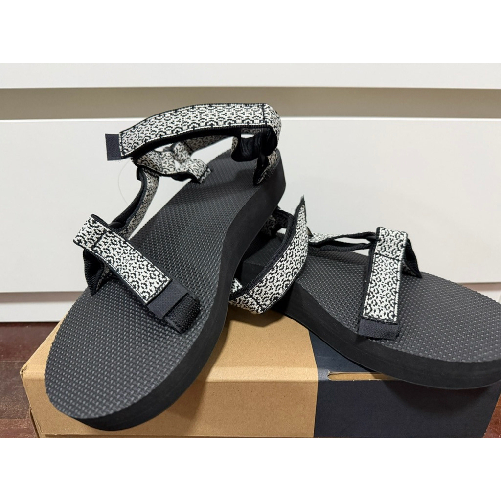 รองเท้าแตะ TEVA (New)