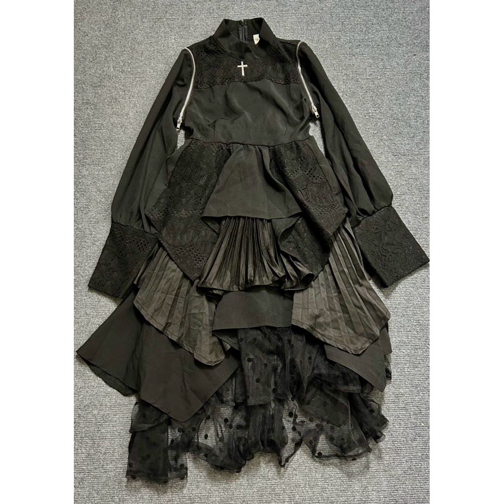 black gothic lolita dress japan(removable sleeve)