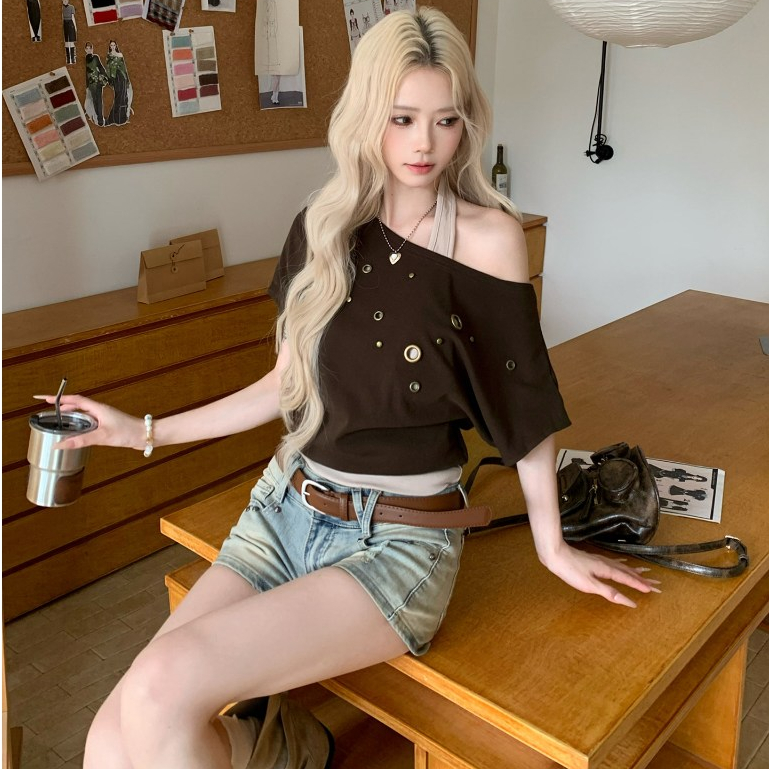 (พร้อมส่ง) Clothestoryy - Moonny Top เสื้อแขนสั้น ไหล่ตก คล้องคอ เลเยอร์ 2 ชั้น *เย็บติดกัน*