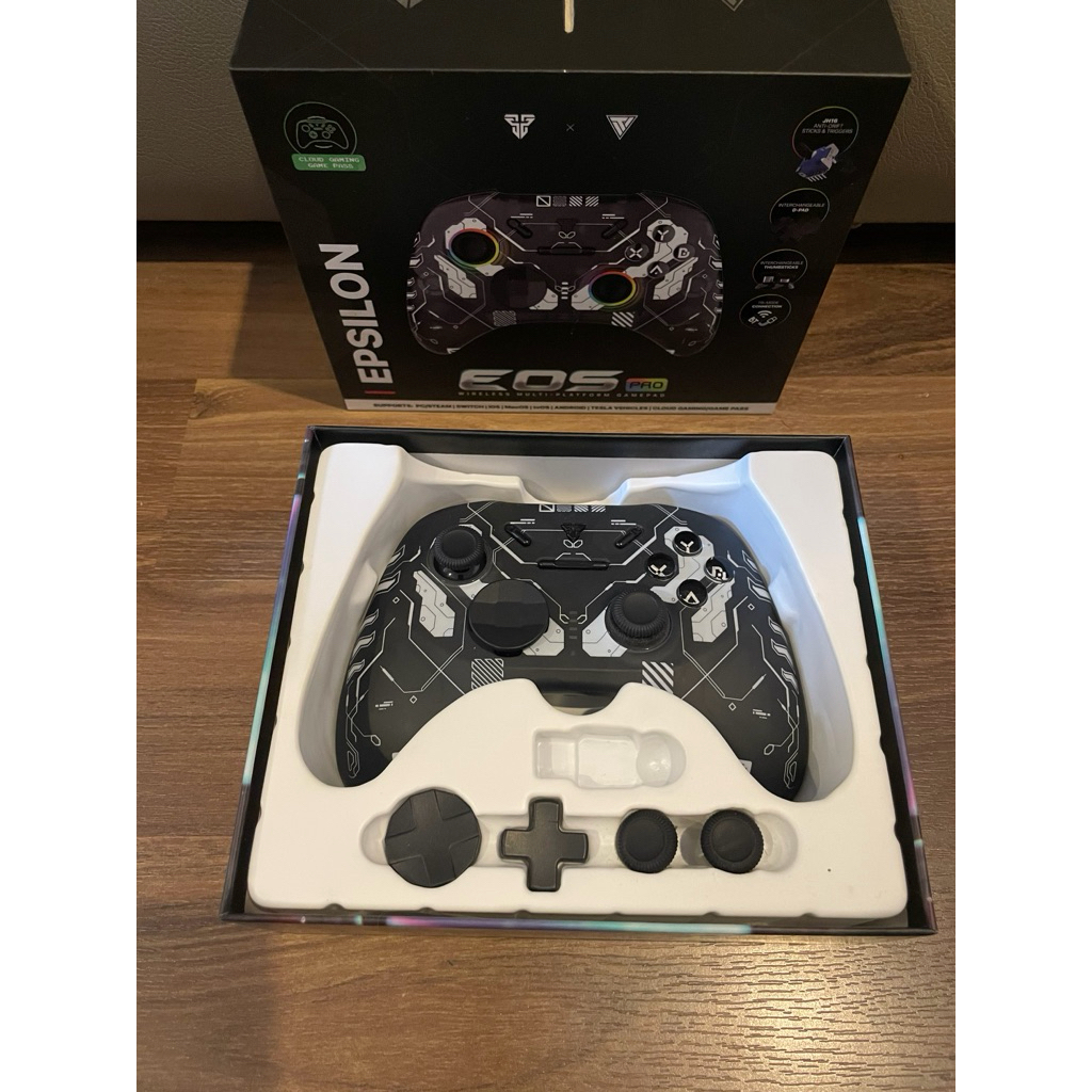 จอยเกม Fantech EOS Pro Wireless Gamepad (รุ่น WGP15)