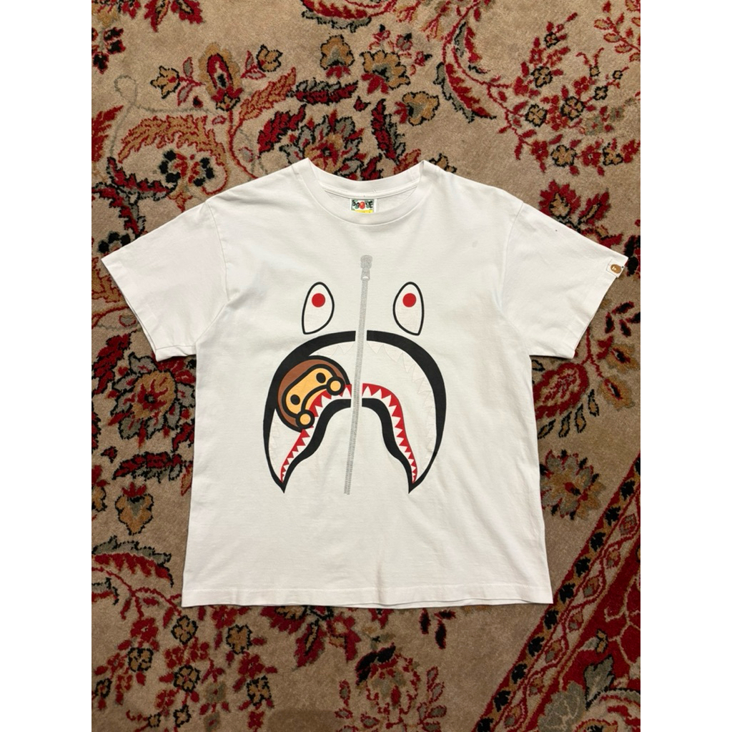 เสื้อ Bape มือสองของแท้