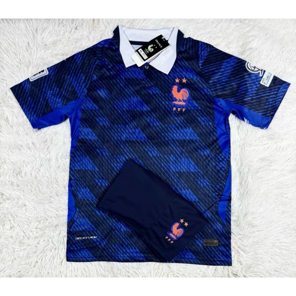 เสื้อฟุตบอลทีมชาติผู้ชาย ผ้าแห้งไว น้ำหนักเบา เหมาะกับสายกี