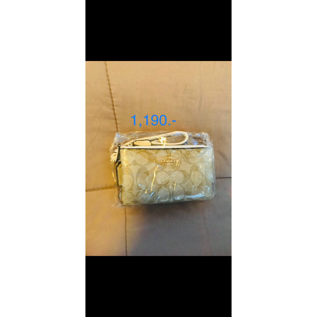 กระเป๋าสตางค์คล้องมือ Coach แท้ 2 ซิป S (ของมือ 2 มีตำหนิ)