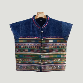 เสื้อคอจีนใบปอผ้าฝ้ายพื้นเมืองสโตน แต่งลายผ้าทอกระเหรี่ยง กระดุม5เม็ด ทรงสวยเข้ารูปสไตล์ เอวลอยน่ารัก มีขนาด38-44นิ้ว