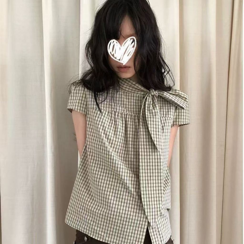 easy เสื้อเชิ้ตผู้หญิงแขนสั้นลายตารางผูกคอโบว์ หลวมสบายสไตล์น่ารัก