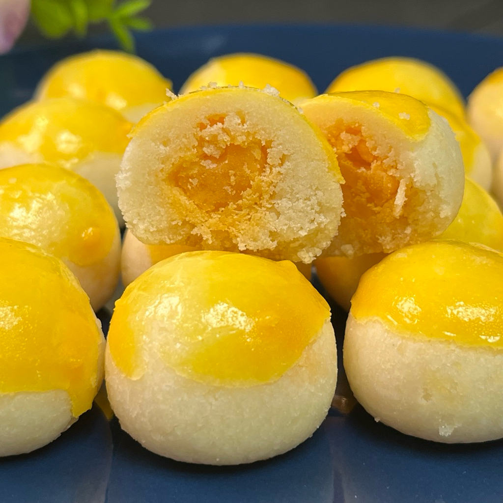 New! คุกกี้เนื้อนวลไข่เค็ม อบควันเทียน ขนาด100กรัม 12ชิ้น 200กรัม 24ชิ้น