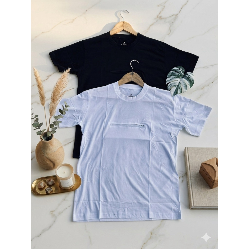 เสื้อยึดคอกลม ขาว-ดำ มีกระเป๋าหน้า