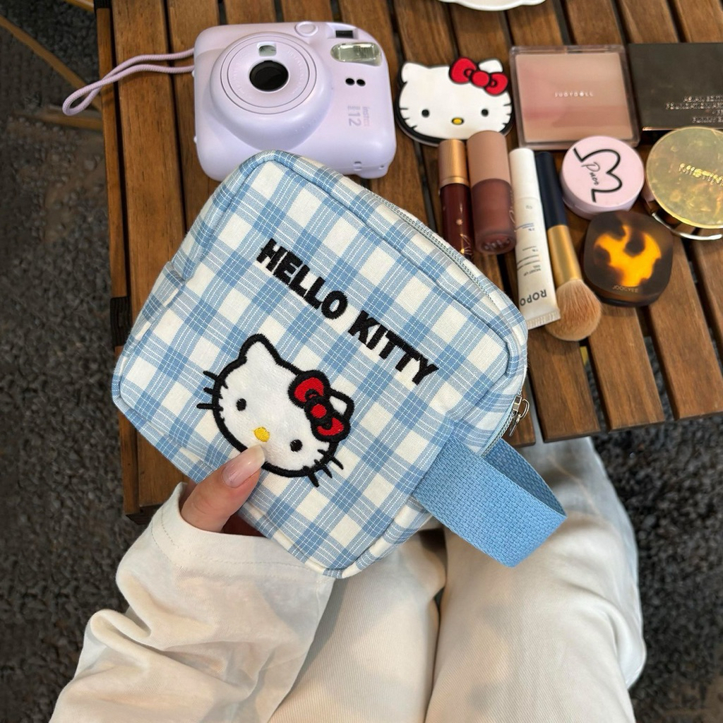 สินค้าพร้อมส่ง hello Kitty ลายสก๊อตล้วนสีฟ้า กระเป๋าเครื่องสำอางค์สำหรับผู้หญิง - ดีไซน์น่ารัก พกพาสะดวกสำหรับทุกวัน
