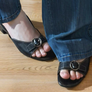 Modshoe รองเท้าส้นสูงผู้หญิง แฟชั่นเกาหลี ส้นหนา 3 ซม พื้นนิ่มพิเศษ ไซส์ 36-40