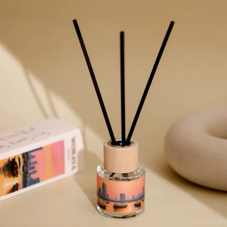 WORAYABANGKOK Reed Diffuser | วรญา บางกอก ก้านไม้หอม 50 มล