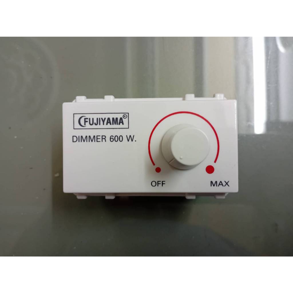 FUJIYAMA  สวิทซ์หรี่ไฟ มอก. ดิมเมอร์ DIMMER 600W / 300W ใช้กับฝา PANASONIC *** ไม่สามารถใช้ได้กับหลอดLEDและหลอดประหยัด