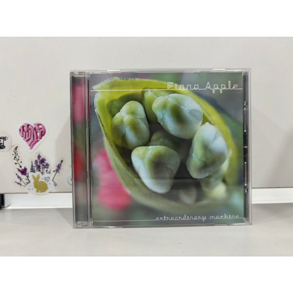 1 CD MUSIC  ซีดีเพลงสากล     FIONA APPLE EXTRAORDINARY MACHINE   (C15E61)