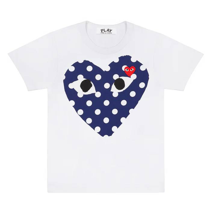 ใหม่ PLAY Rei Kawakubo CDG COMME des GARCONS，เสื้อยืดคอกลมแขนสั้นลายจุดหัวใจสีฟ้าขนาดใหญ่ Polka Dot 
