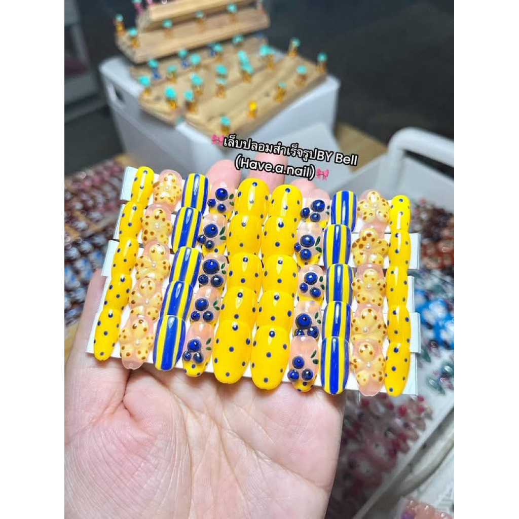 เล็บปลอมลายบลูเบอร์รี่ ดอกไม้ 79.-ฟรีกาวตะไบ